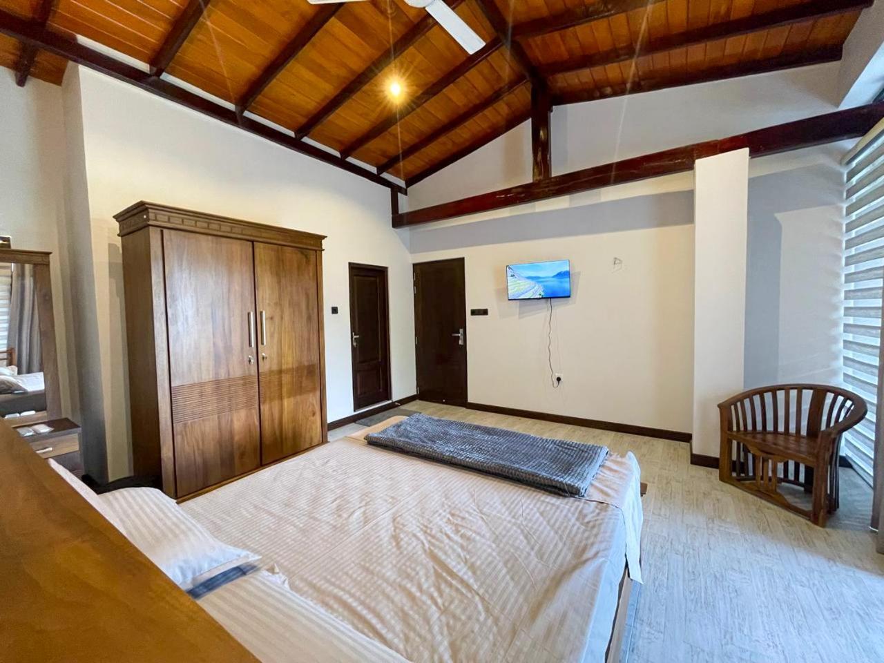 Lush Breeze Hotel Kandy Exterior photo