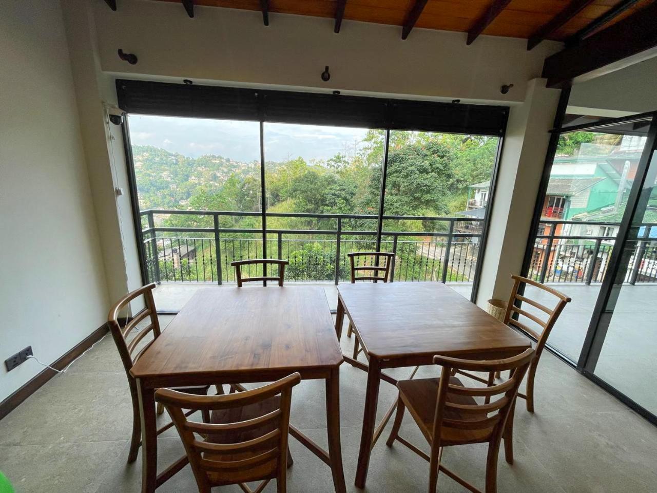 Lush Breeze Hotel Kandy Exterior photo